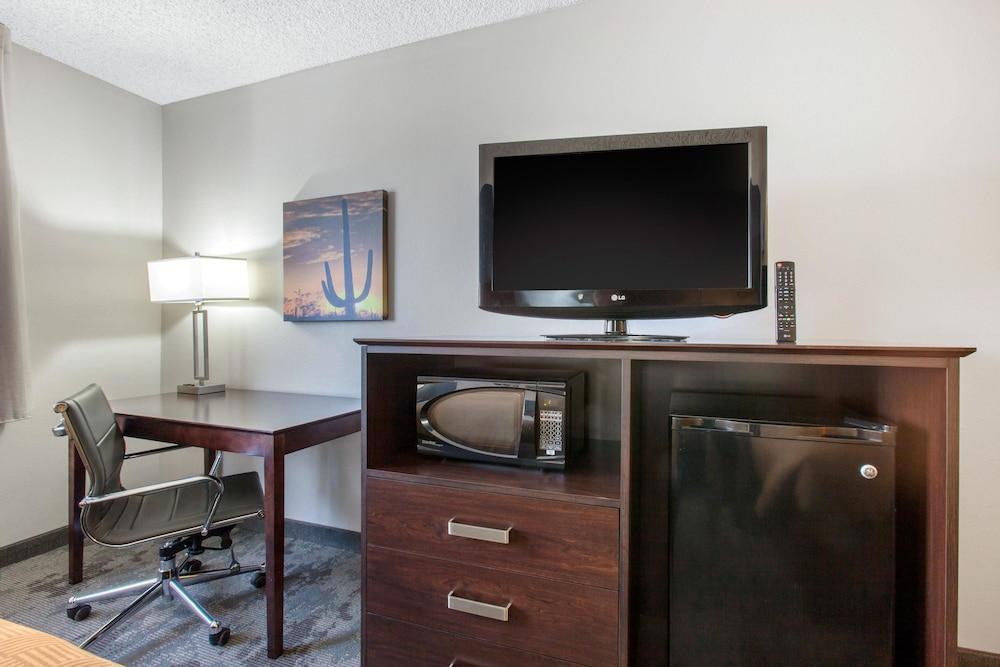 Clarion Inn Kingman I-40 Route 66 Ngoại thất bức ảnh